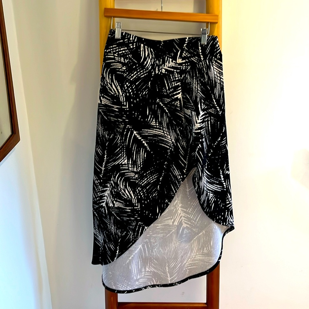 Vermilli asymmetrical palm print skirt size L
